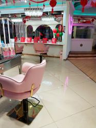 -BULB STUDIO 巴柏明星发型工作室