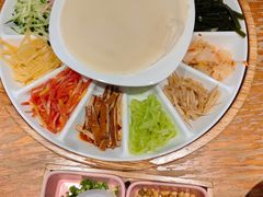 -怪噜范·老贵阳街头名小吃(鸿通城店)