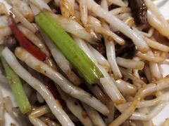 -锦粤宫·融合粤菜(上海金沙江店)