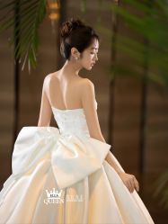 点击看大图 -艾拉·女王婚纱礼服馆