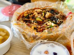 -周良天山牛杂城(天山路总店)