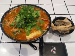 -肥汁米蘭香港米线(长宁来福士店)