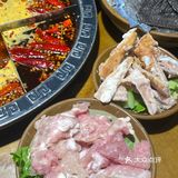 洪崖洞简直是火锅城[愉快]