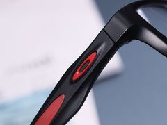 -目艮眼镜SHOWROOM(品牌集合店)
