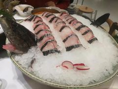 -红鼎豆捞·非遗鲍皇汤火锅(宝丰路店)