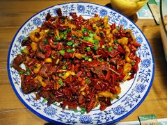 -临界音乐酒馆·小龙虾·江湖菜(华熙LIVE·鱼洞店)