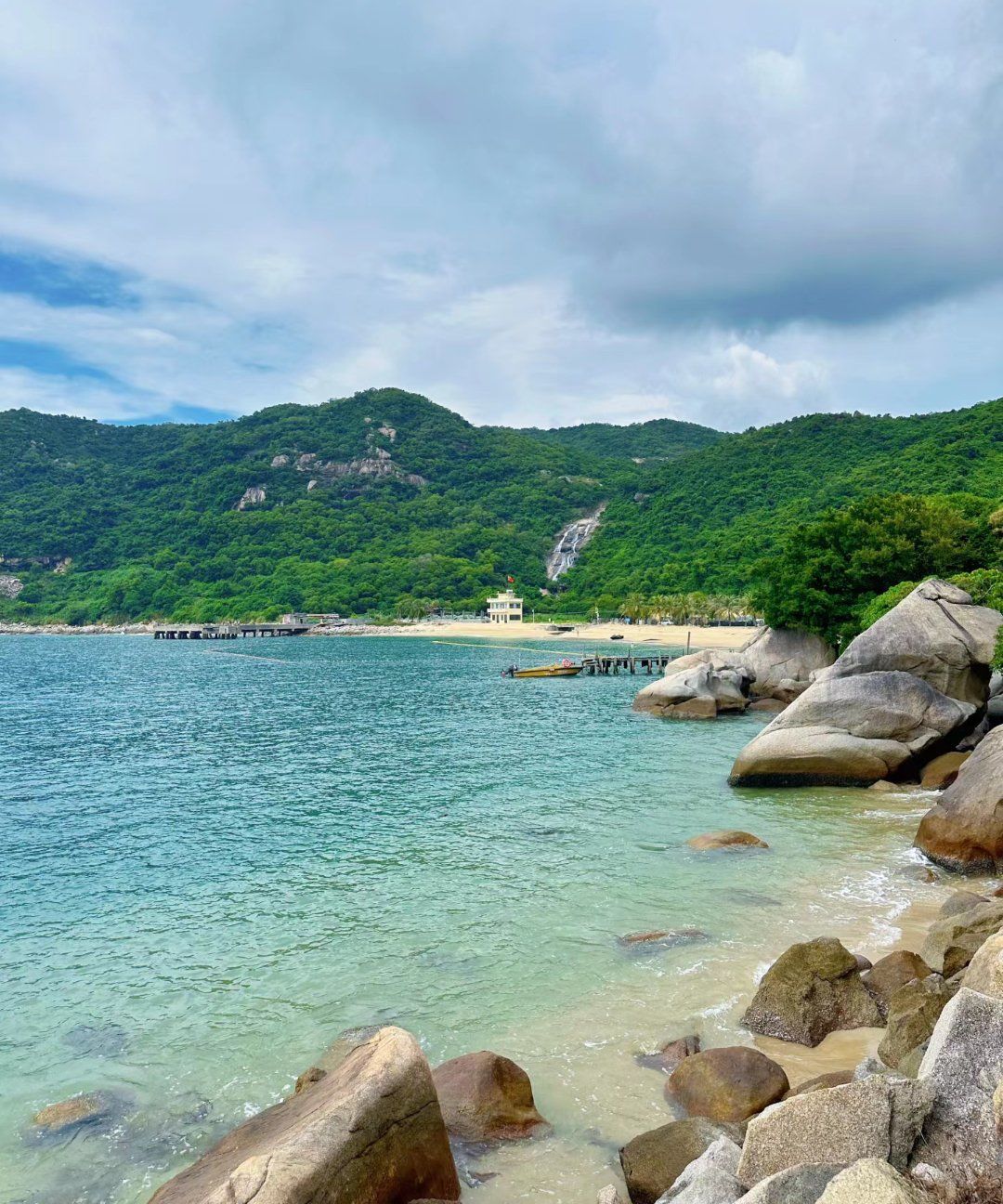 0元玩转这座城沙滩度假攻略去看可以治愈一切的海海边美景\\n开车