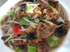 -天天向上素食餐厅(五台山店)