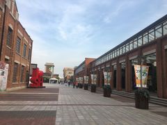 -SKECHERS 斯凯奇(上海国际时尚中心店)