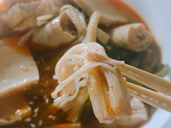 -锅神麻辣烫