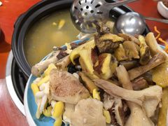 -菌之家·专业纯野生菌火锅·特色炒菌