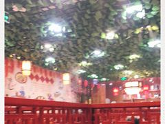 -袁小二大东北铁锅炖(吉祥村总部)