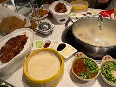 -三人行骨头王火锅(长寿店)