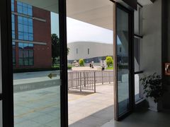 -汤臣倍健透明工厂景区
