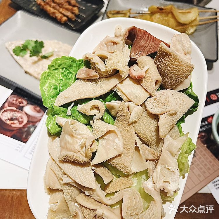 冬令进补吃什么?那肯定少不了羊肉锅