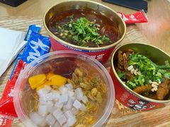 蜜桃乌龙冰粉-研卤堂香糯热卤(青秀航洋城店)