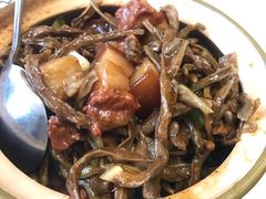豆角干焖吕田大肉-幸福楼30年老字号(温泉东路店)