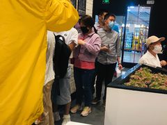 等位区-小杨生煎(龙之梦购物中心店)