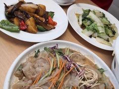 -关东小磨东北菜(上海长风大悦城店)