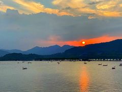 -湖畔居茶楼(湖滨店)