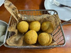 -BHC炸鸡(明洞总店)