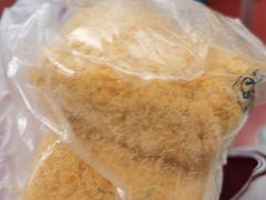 鸡肉丝小贝-鲍师傅糕点(江苏路店)