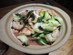 -头上红煨盐鸡乡村食府