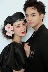 -索菲亚婚纱摄影