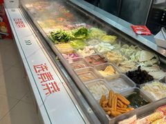 -红渡小香·牛肉麻辣香锅(车站南路店)