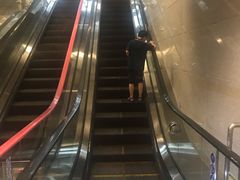 -红土地(地铁站)