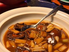 葱烧鲍鱼煲-止观小馆·辽河口渔家菜(王府井店)