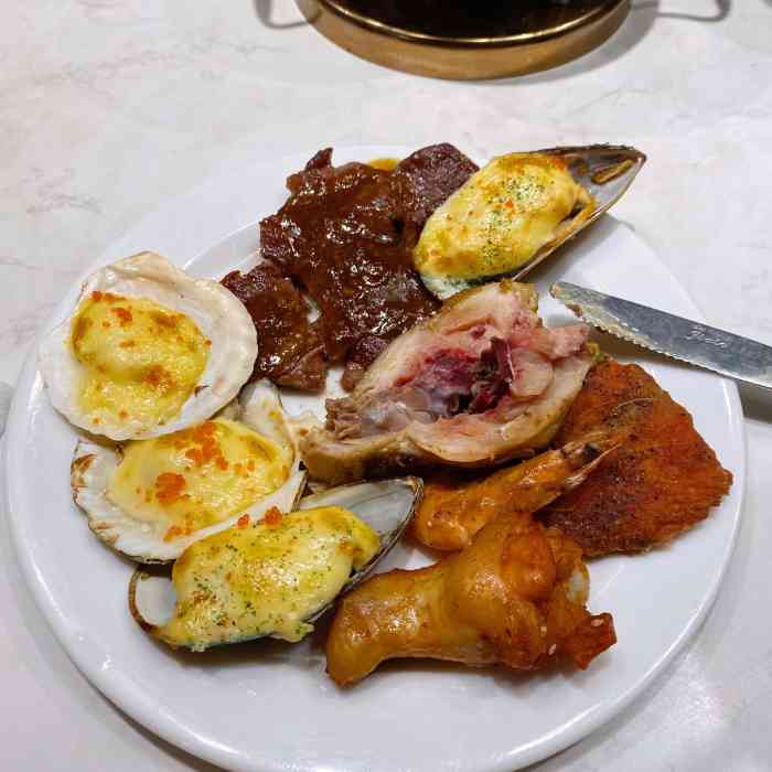 吉布鲁牛排海鲜自助(静安大融城店"在吃之前真的超级期待,但是自助