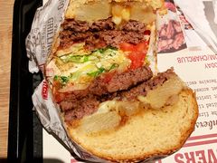-The Habit Burger Grill 哈比特汉堡(复兴soho店)