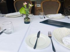 靠窗位-蝶舍·MAISON PAPILLON