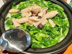 菌菇鱼汤豆苗-宁波柏悦酒店·钱湖渔港