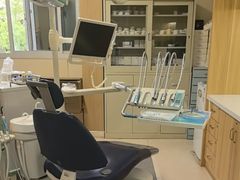 -上海仁爱医院口腔科 · 种植