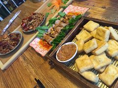 -云之南(八里庄店)