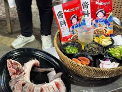 -刘姐啤酒鱼民族演艺餐厅(西街总店)