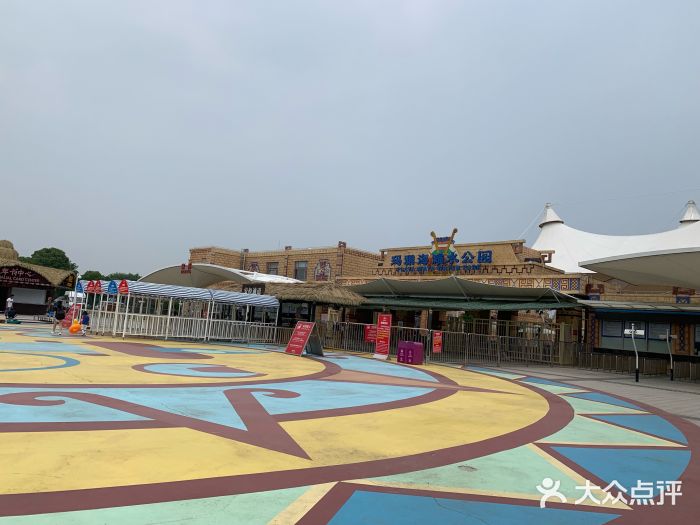 上海玛雅海滩水公园门面图片