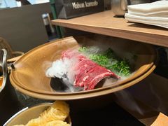 -三出山火锅(南京万象天地店)