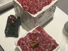 -左庭右院鲜牛肉火锅黑金店(陆家嘴中心店)