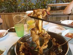 -蛙两只美蛙鱼头火锅(恒茂店)