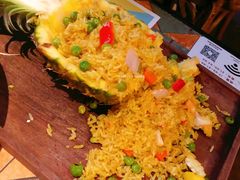 菠萝海鲜炒饭-胡桃里音乐酒馆(白云五号T5 MALL店)