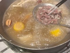 -左庭右院鲜牛肉火锅(金山万达店)