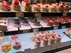 -巴黎贝甜(大宁国际商业广场店)