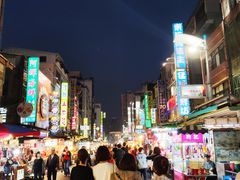 -六合夜市