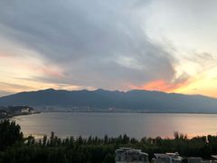 -大理洱海龙湾假日酒店