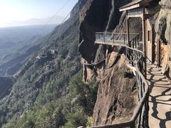 -玻璃桥景区石牛寨