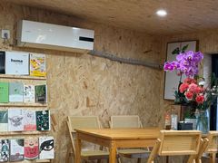 -Rabbit Cafe私房西餐甜点咖啡(栖霞路店)