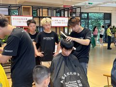 -首脑美容美发化妆美甲培训学校(龙岗校区)